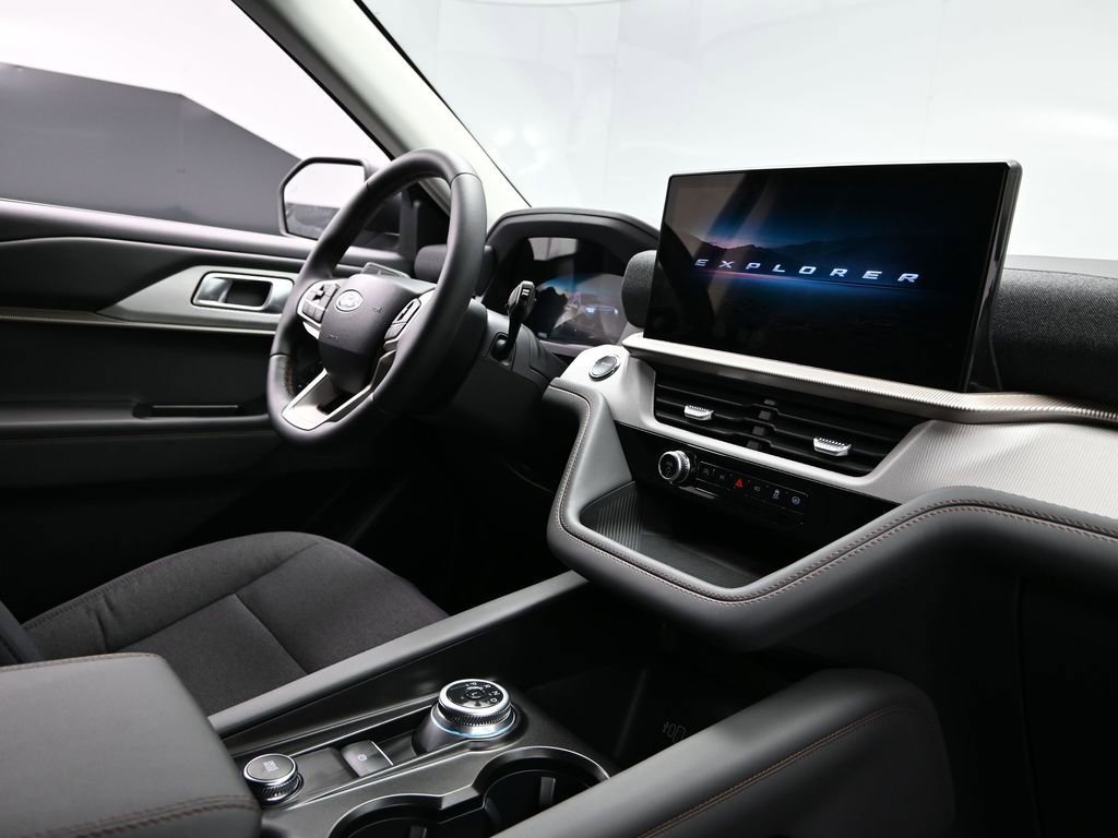 New 2026 Ford Explorer Active image 12