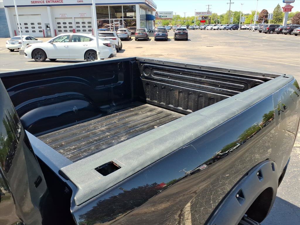 Used 2018 RAM 1500 ST AWD/4WD image 30