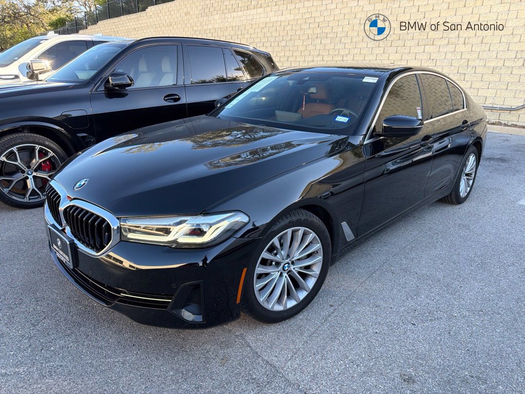 Certified 2022 BMW 530i w/ Premium Package RWD image 1
