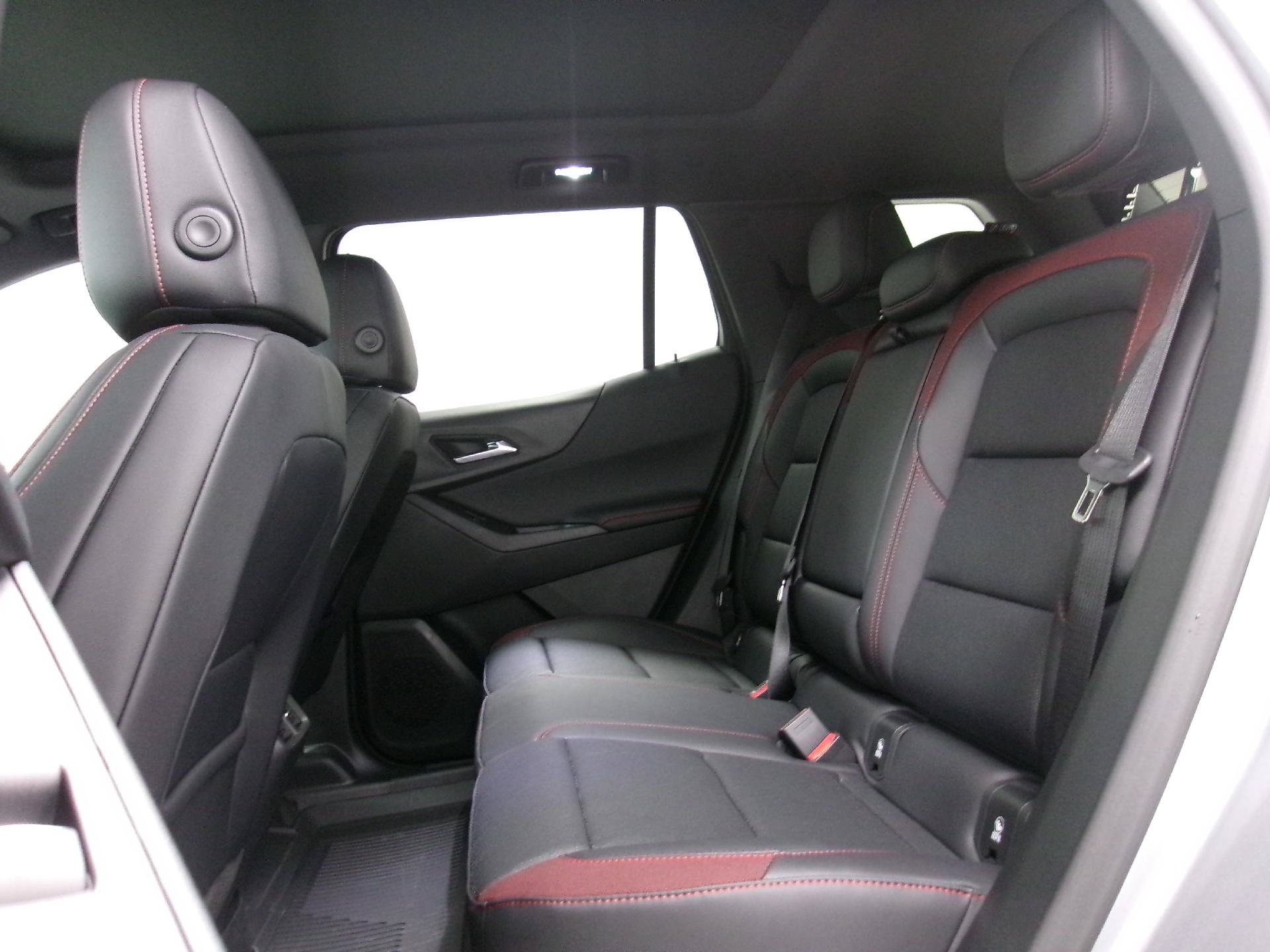 New 2027 Chevrolet Equinox RS w/ Safety and Technology Package AWD/4WD image 12