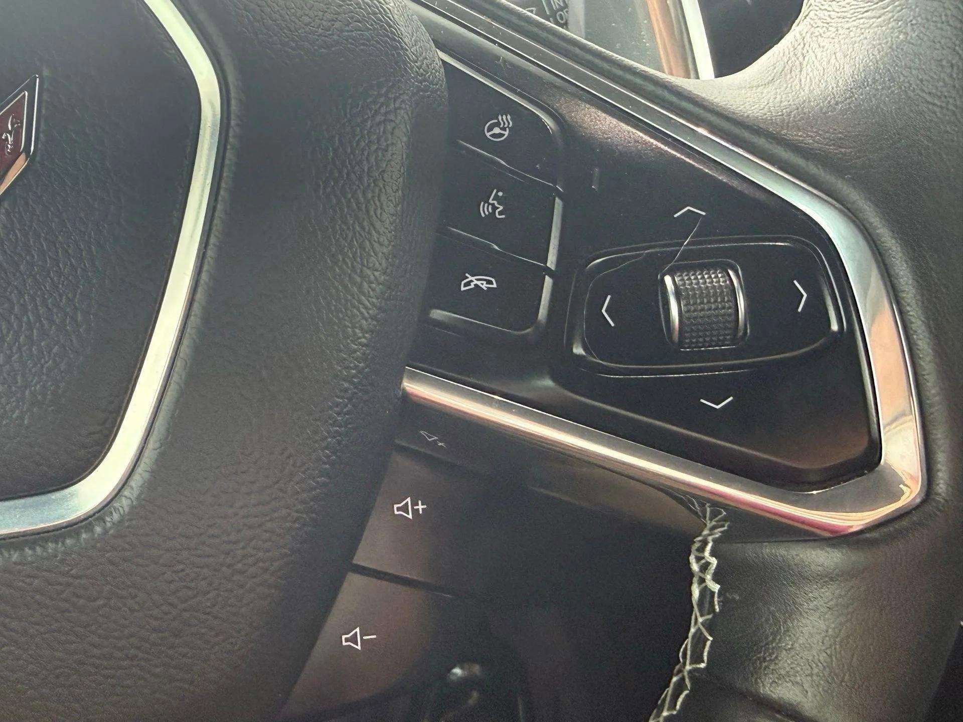 Used 2021 Chevrolet Corvette Stingray Preferred Cpe w/ 2LT image 32