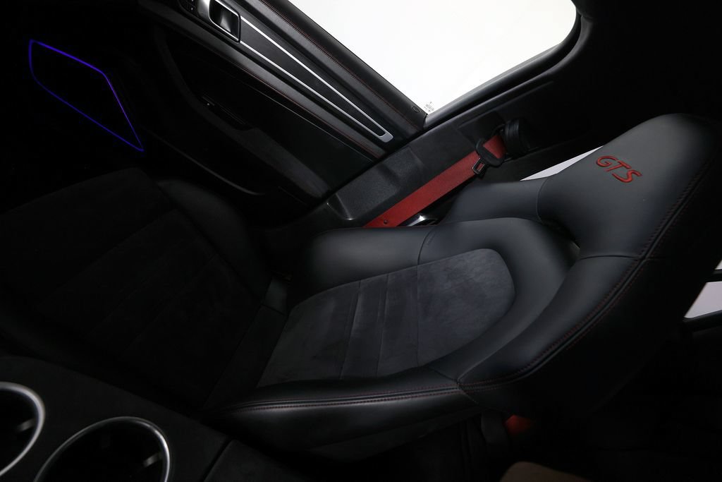 Used 2020 Porsche Panamera GTS AWD/4WD image 34