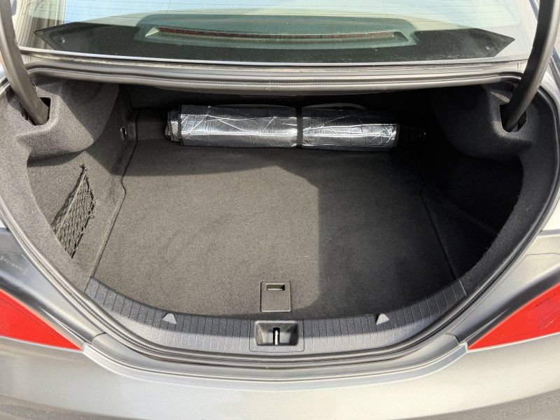Used 2014 Mercedes-Benz CLA 250 image 7
