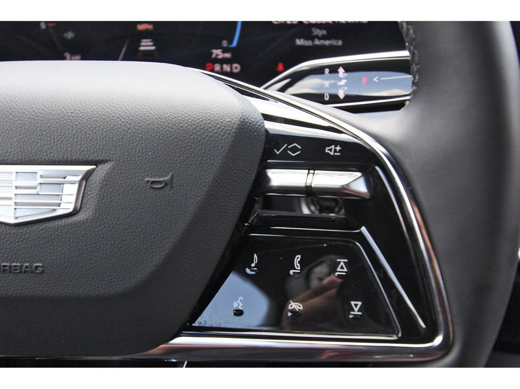 Used 2024 Cadillac Lyriq Sport RWD image 16