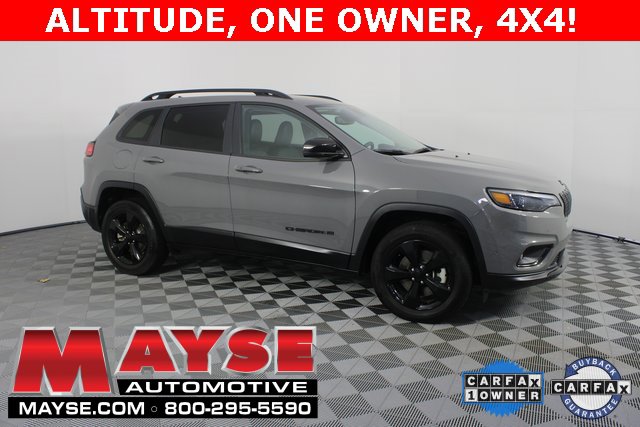 Used 2023 Jeep Cherokee Altitude Lux image 1
