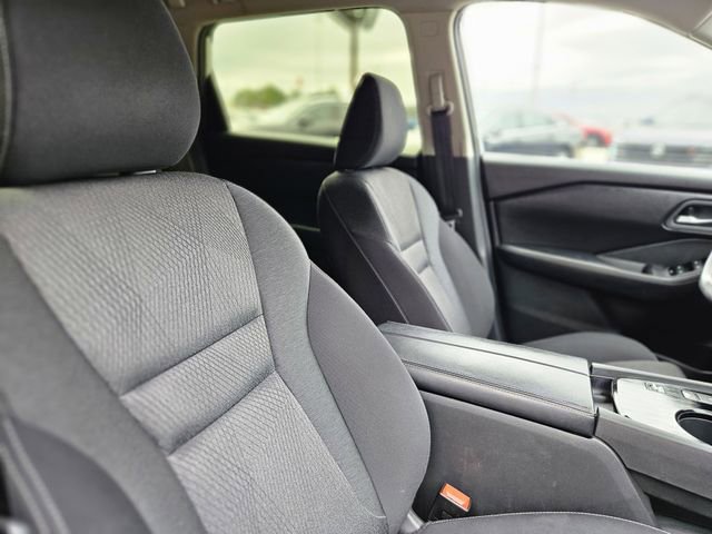 Certified 2024 Nissan Rogue SV FWD image 14