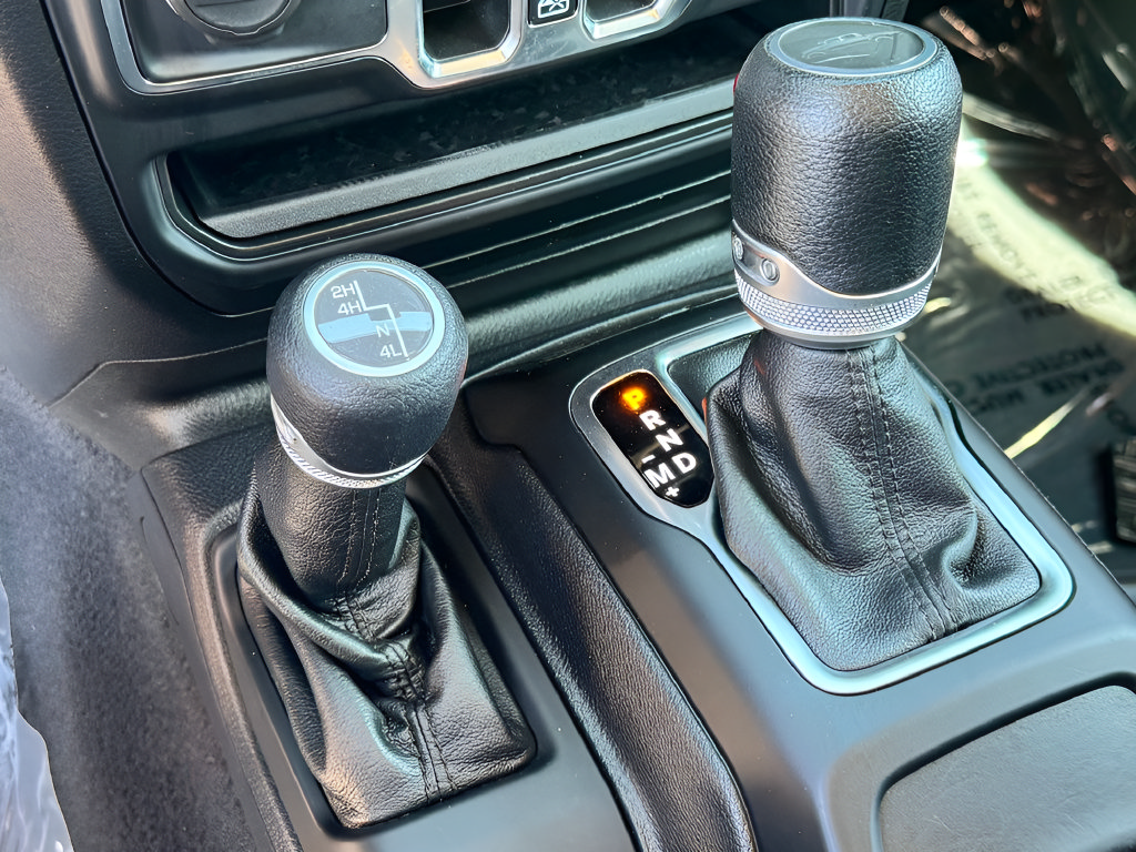 Used 2021 Jeep Gladiator Sport AWD/4WD image 22