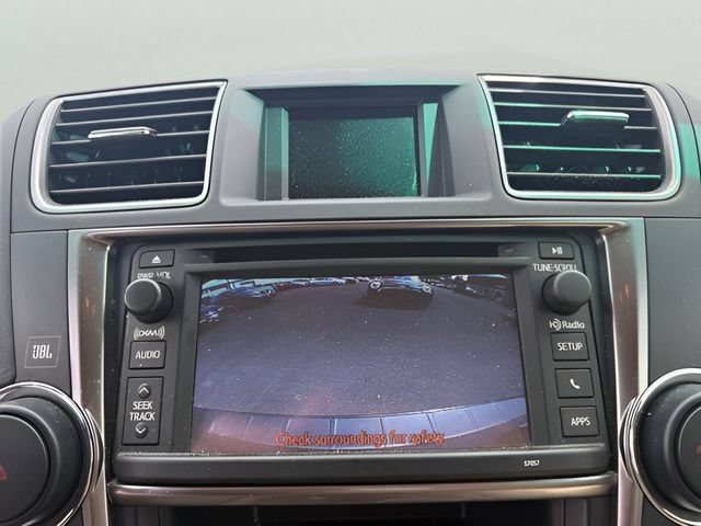 Used 2013 Toyota Highlander Limited AWD/4WD image 18