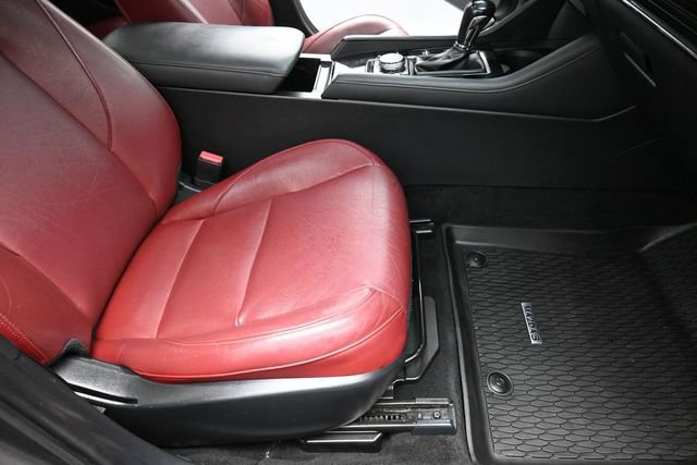 Used 2020 MAZDA MAZDA3 Hatchback w/ Premium Package FWD image 28