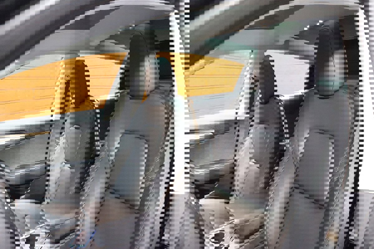 Used 2023 Tesla Model 3 Standard Range image 40