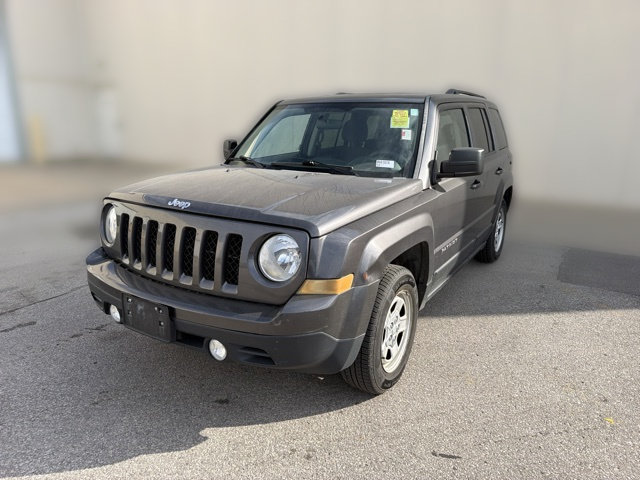 Used 2015 Jeep Patriot Sport w/ Power Value Group FWD image 13