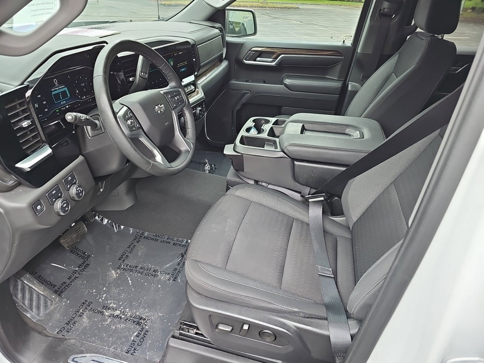 Used 2024 Chevrolet Silverado 1500 RST AWD/4WD image 19