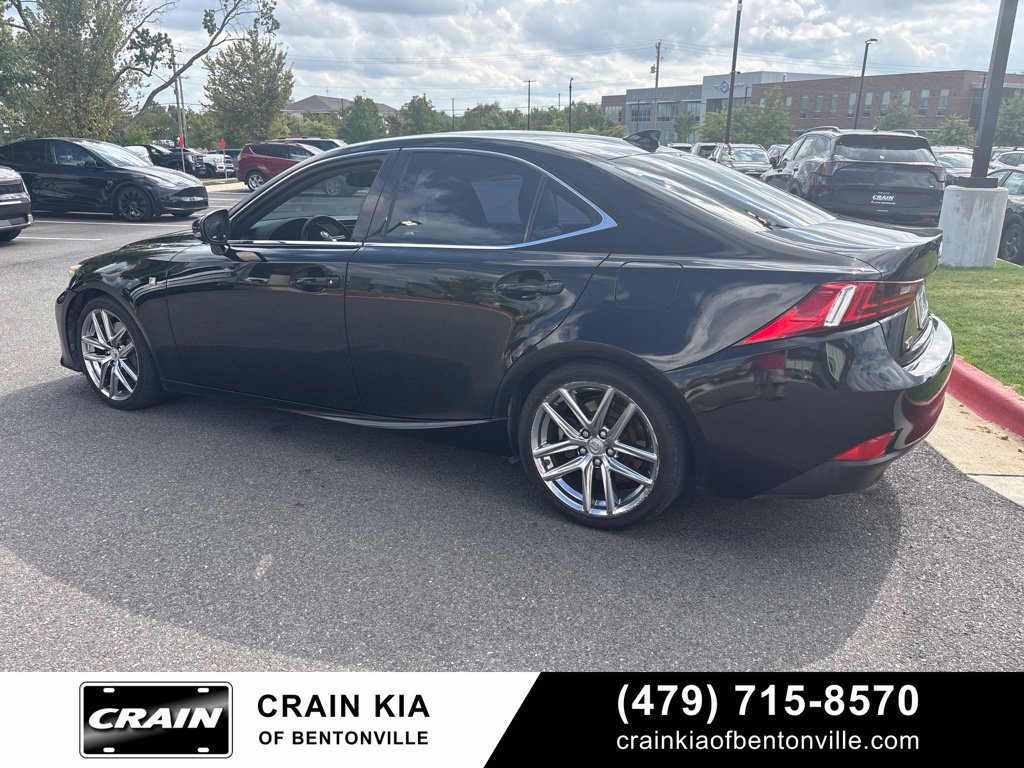 Used 2016 Lexus IS 200t RWD image 4