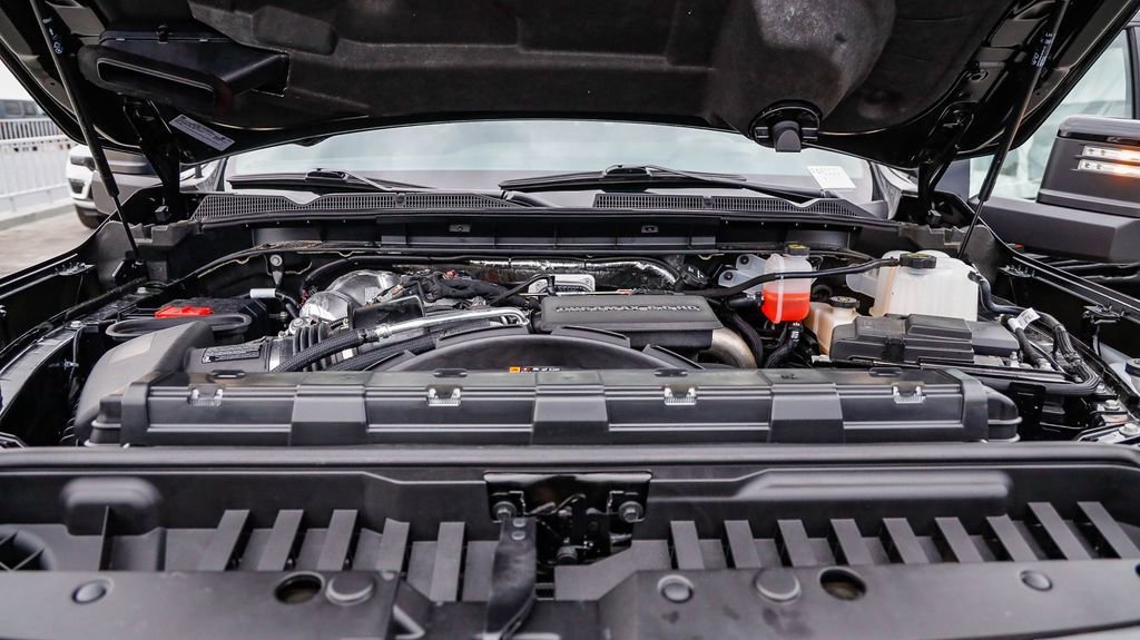 Used 2025 GMC Sierra 2500 AT4 image 27