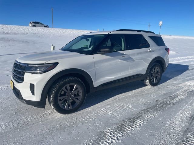 New 2026 Ford Explorer Active w/ Active Comfort Package image 7