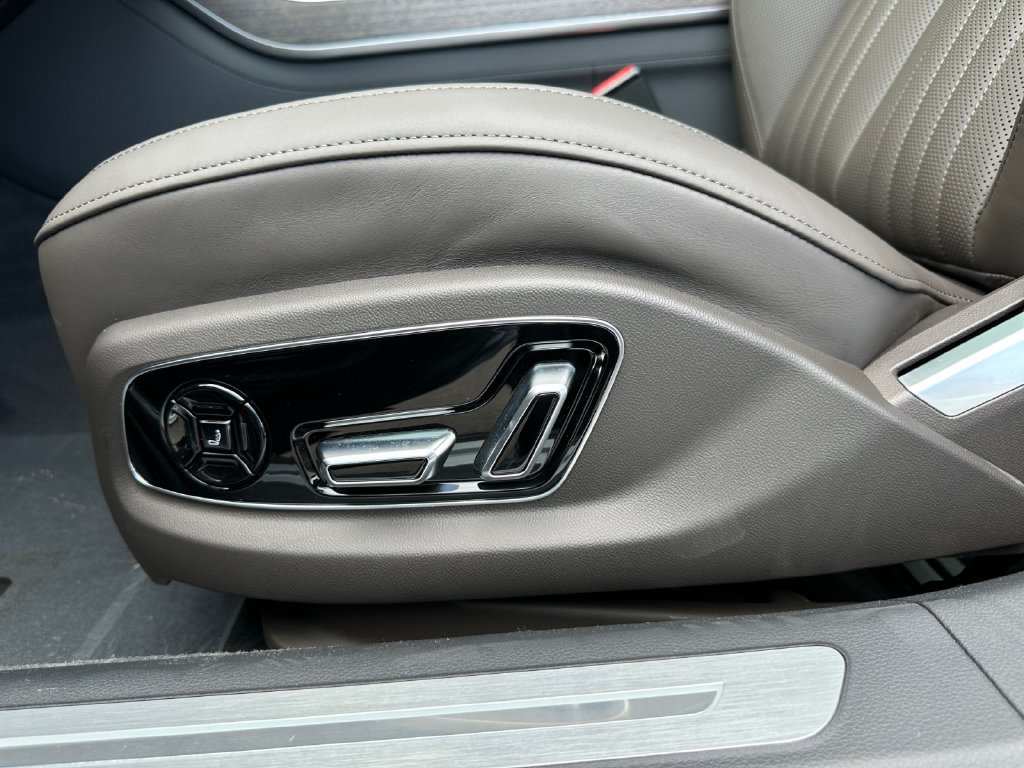 New 2027 Audi A8 L 3.0T AWD/4WD image 22