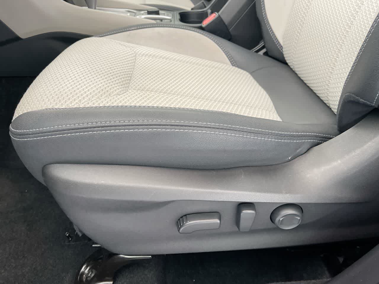 Used 2022 Subaru Forester Premium AWD/4WD image 12