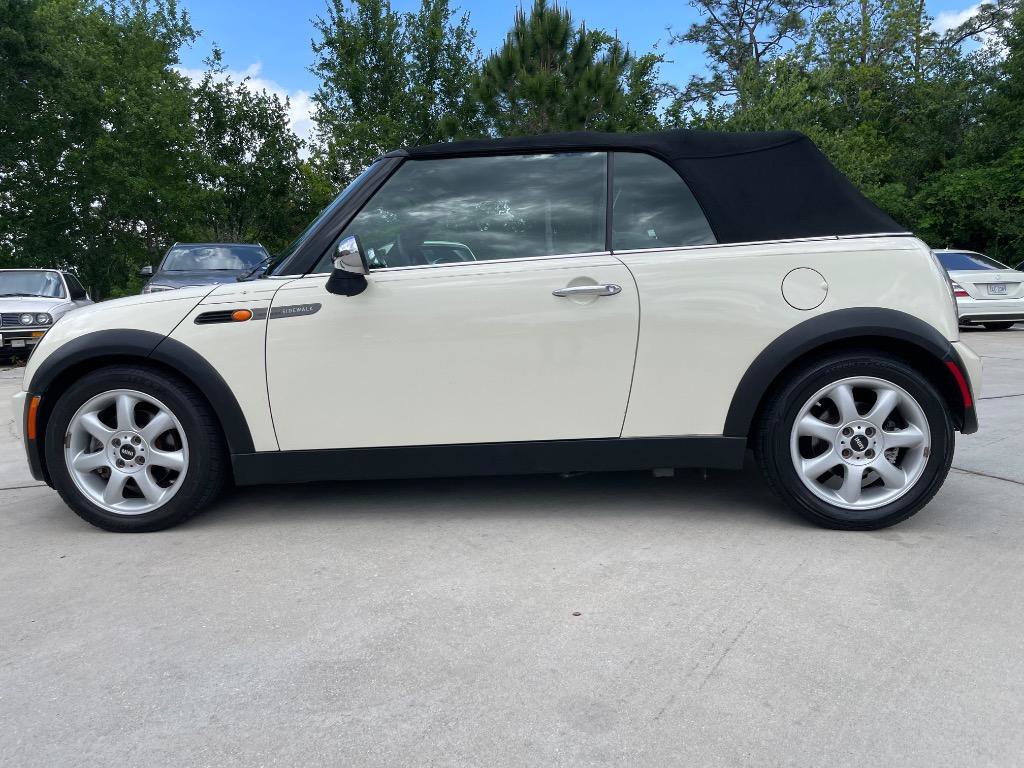 Used 2008 MINI Cooper Convertible FWD image 4