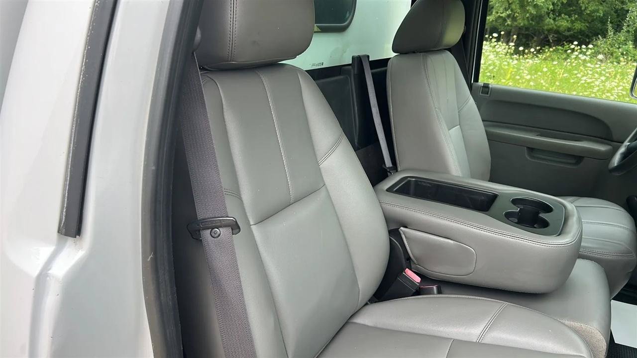 Used 2011 Chevrolet Silverado 3500 W/T RWD image 47
