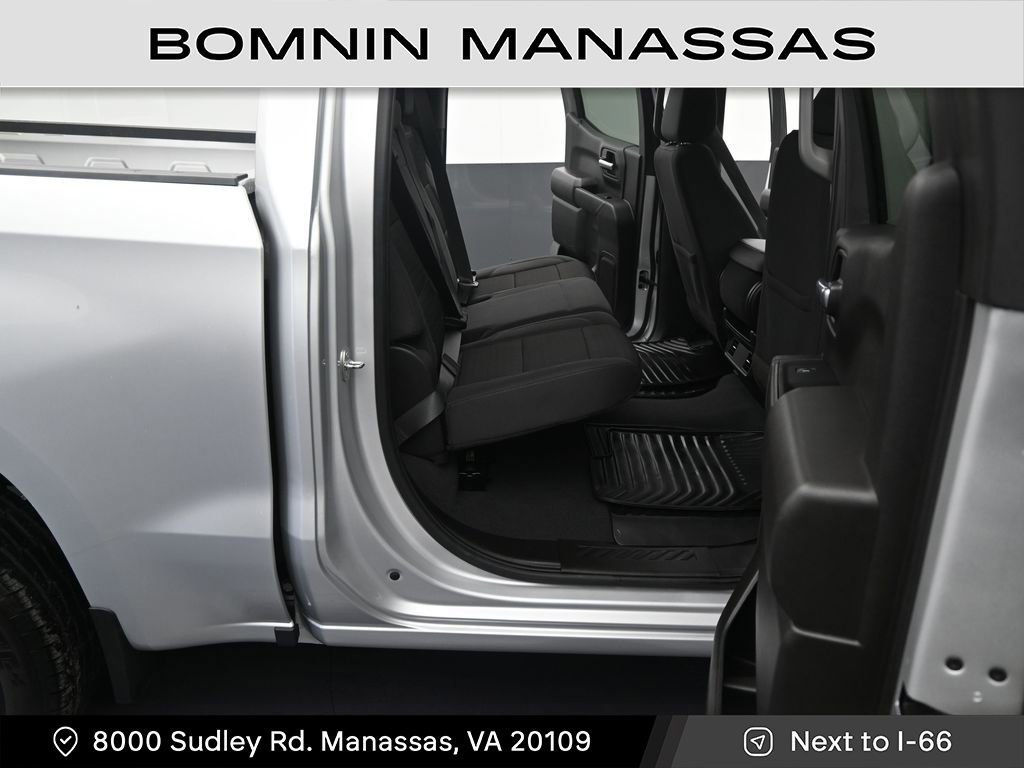Used 2022 Chevrolet Silverado 1500 Custom image 9