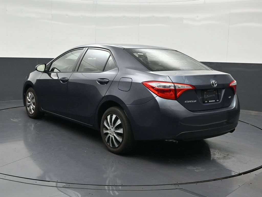 Used 2015 Toyota Corolla LE FWD image 3