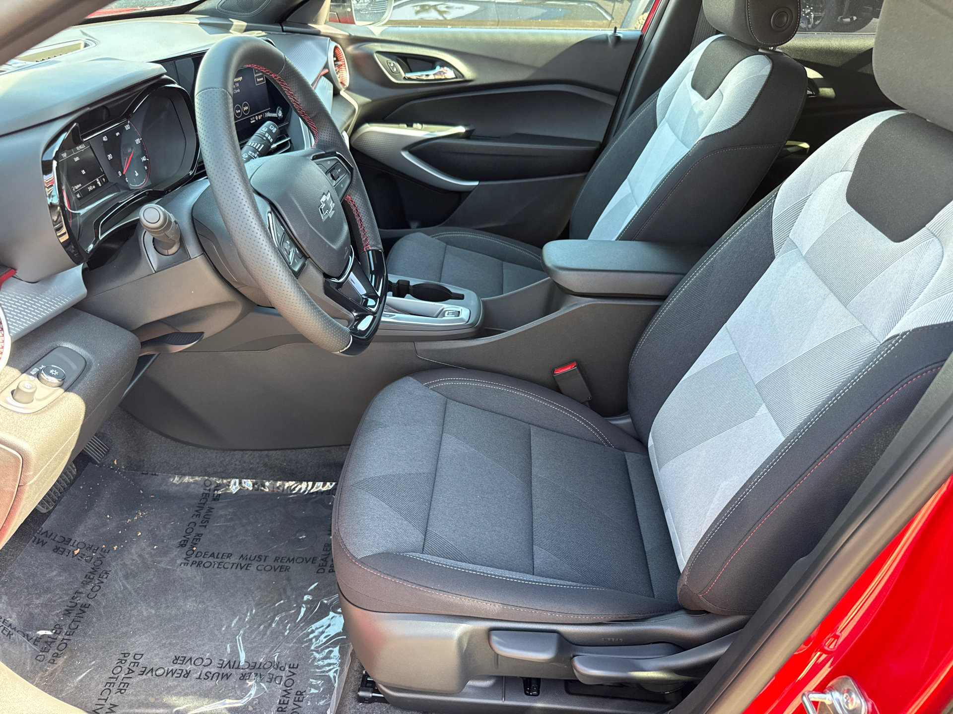 New 2026 Chevrolet Trax RS w/ Sunroof Package FWD image 18