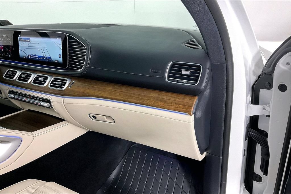 Certified 2025 Mercedes-Benz GLS 580 4MATIC image 14