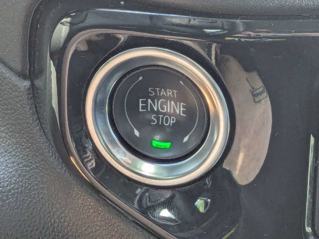 Used 2025 GMC Sierra 1500 SLT RWD image 32