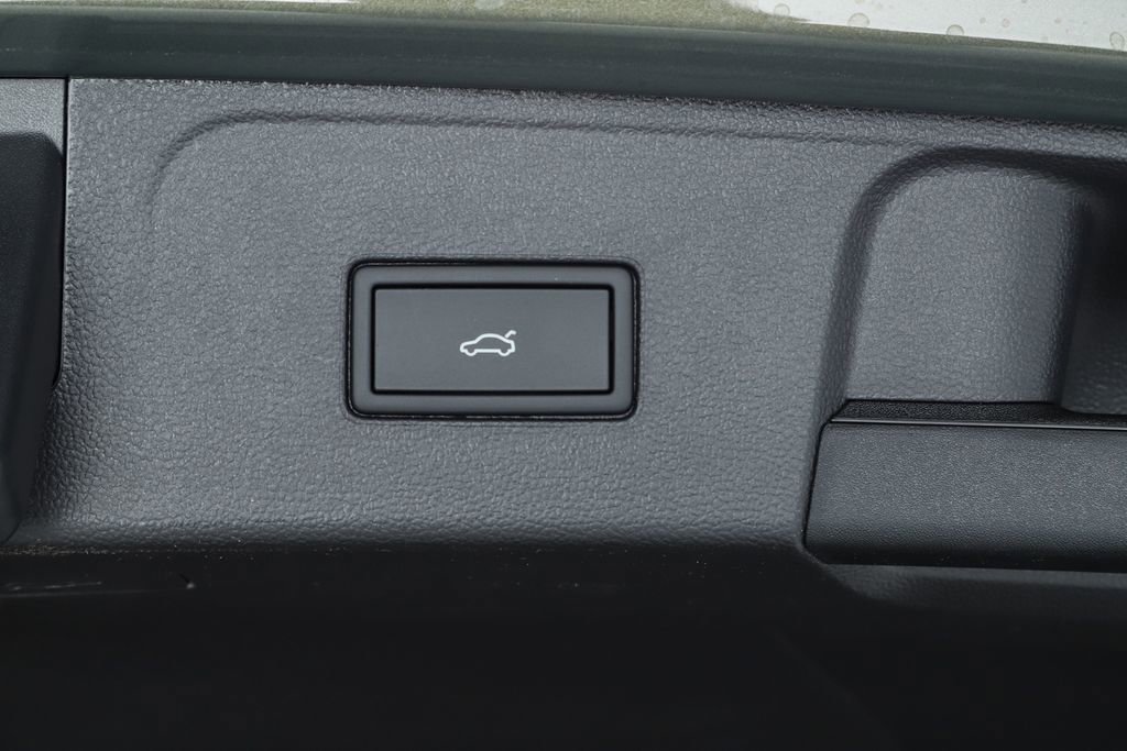 New 2026 Volkswagen Atlas SE image 30