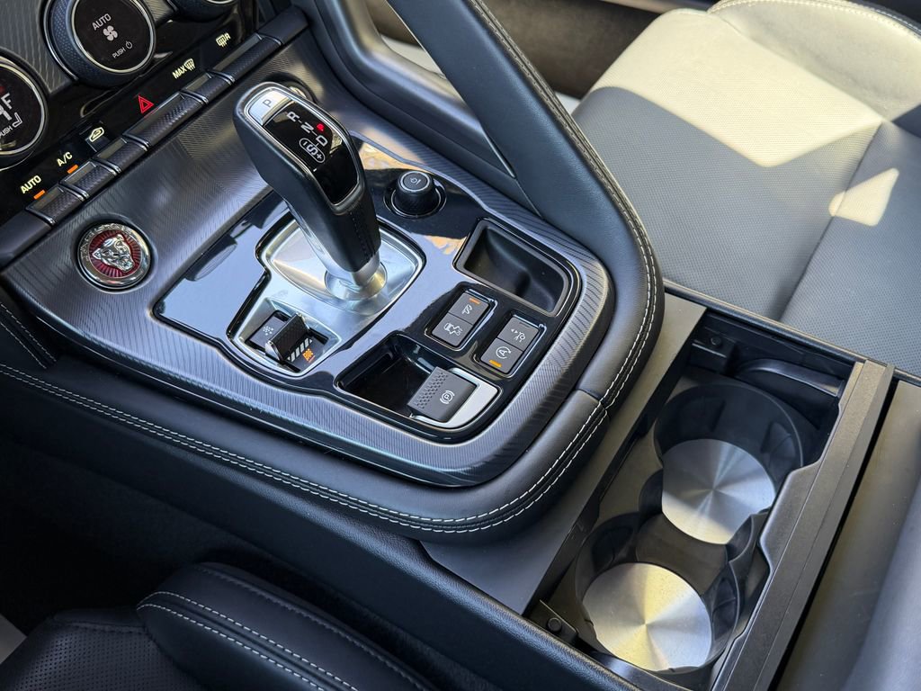 Used 2021 Jaguar F-TYPE R-Dynamic image 27