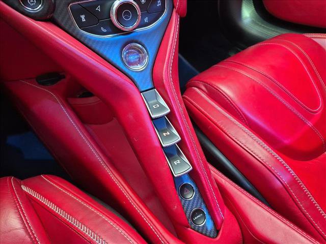 Used 2020 McLaren 720S Performance RWD image 11