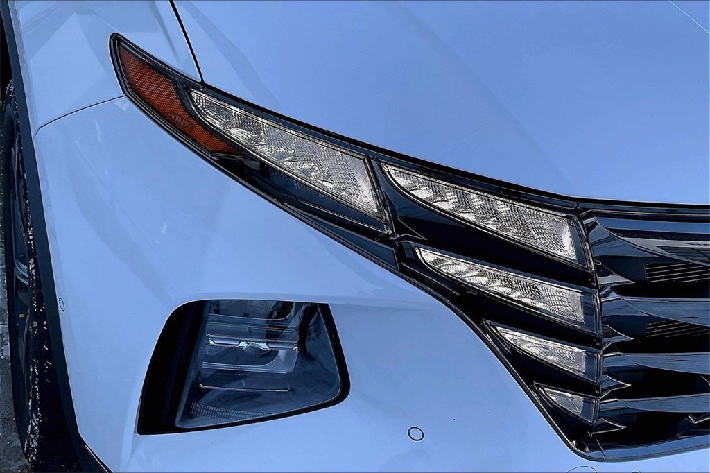 Used 2024 Hyundai Tucson Limited image 28