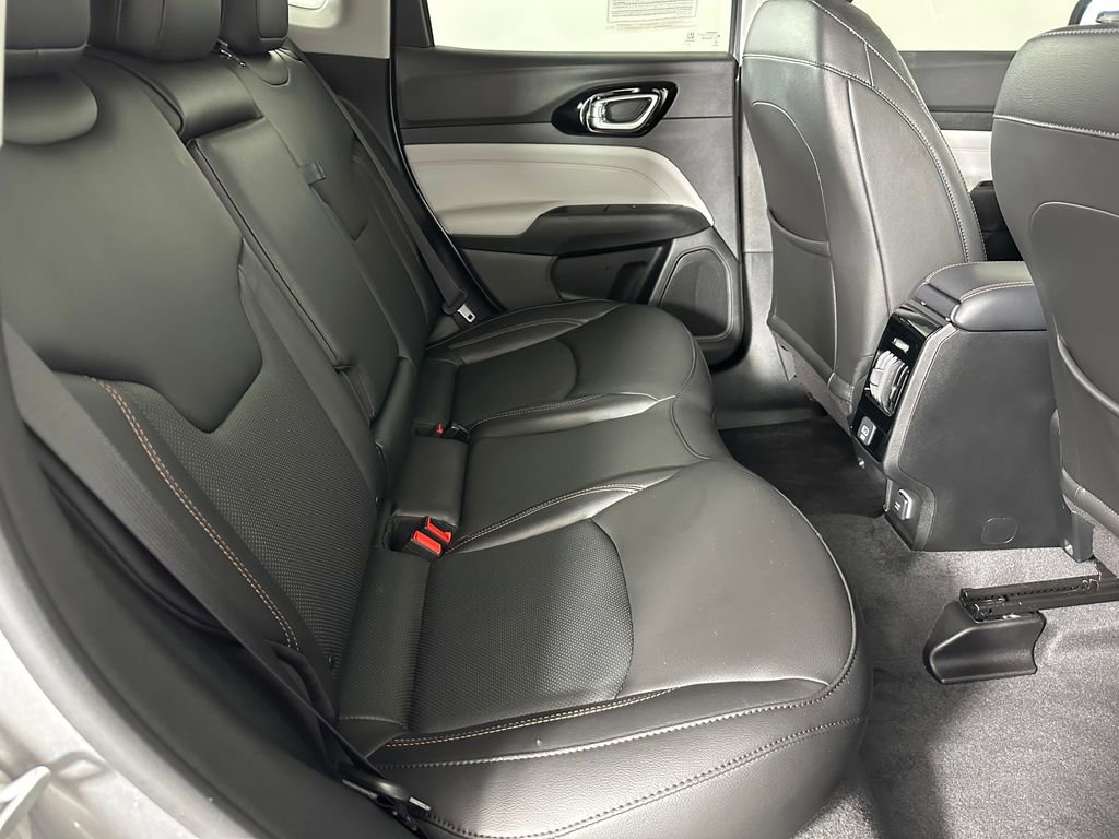 Used 2022 Jeep Compass Limited image 28
