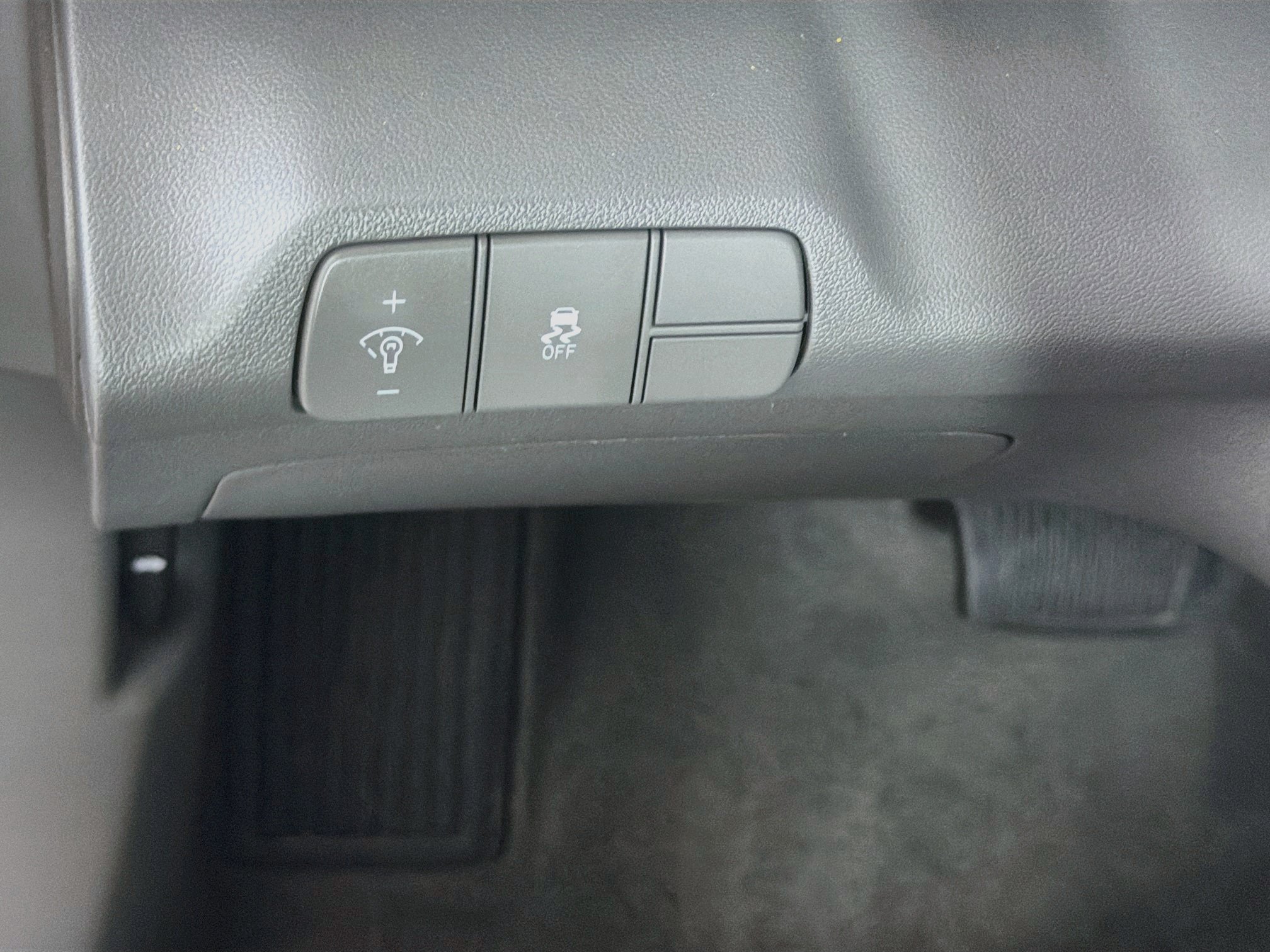 Used 2025 Hyundai Elantra SEL FWD image 16