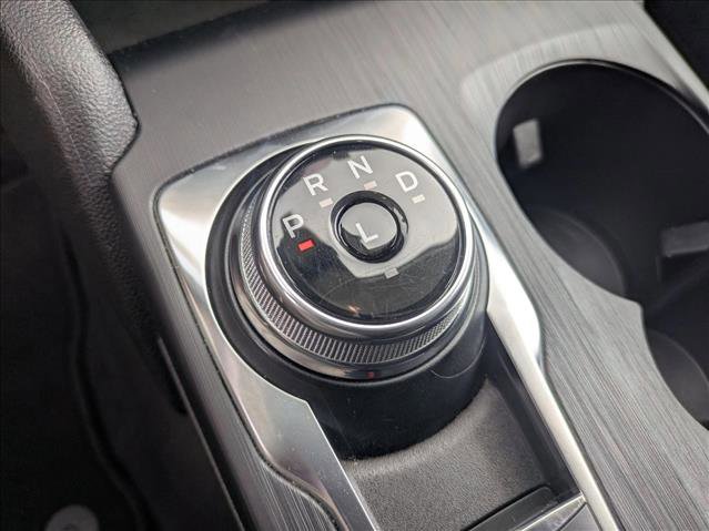 Used 2022 Ford Escape SE w/ Convenience Package FWD image 11
