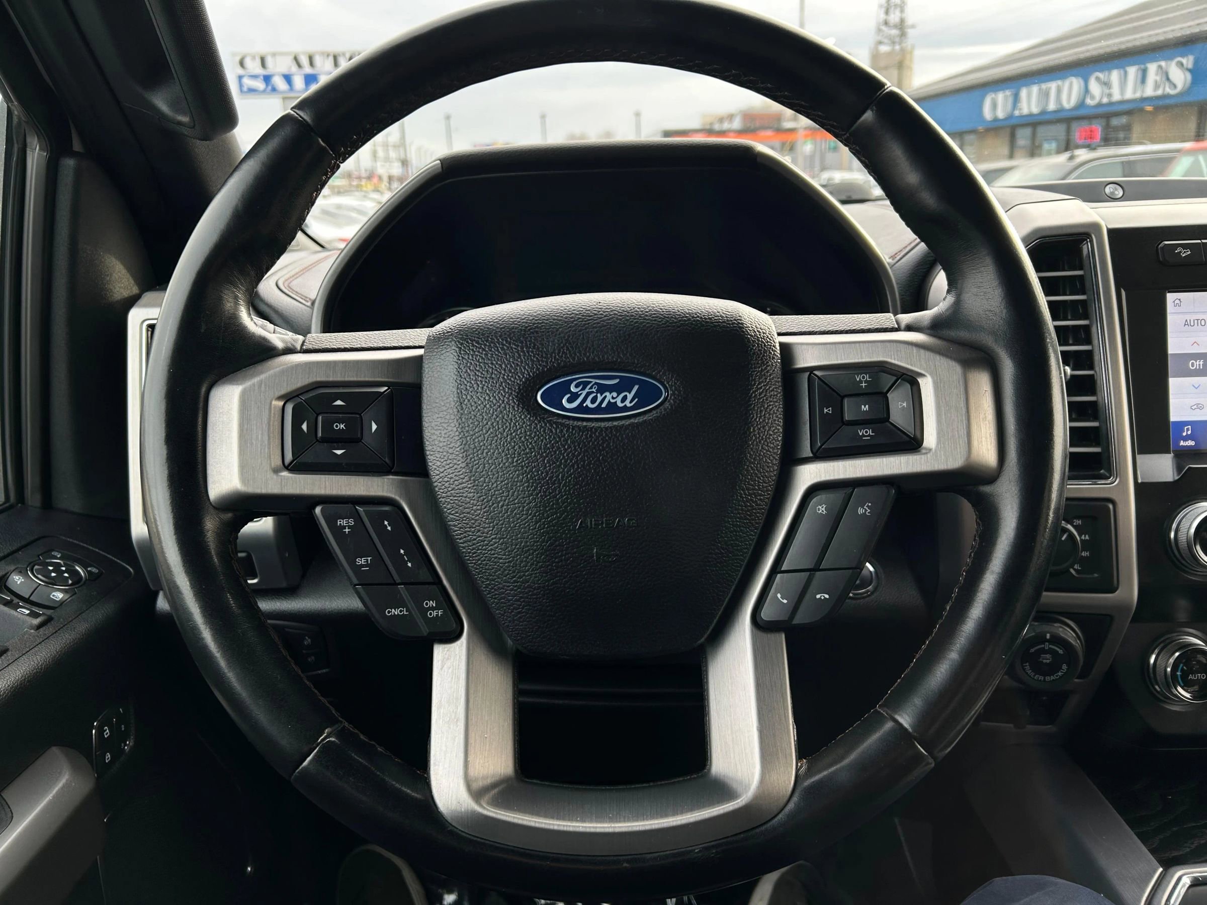 Used 2020 Ford F150 Platinum w/ Equipment Group 701A Luxury image 9