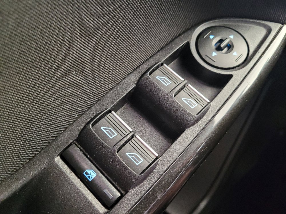 Used 2016 Ford Focus Titanium w/ Titanium Technology Package FWD image 27