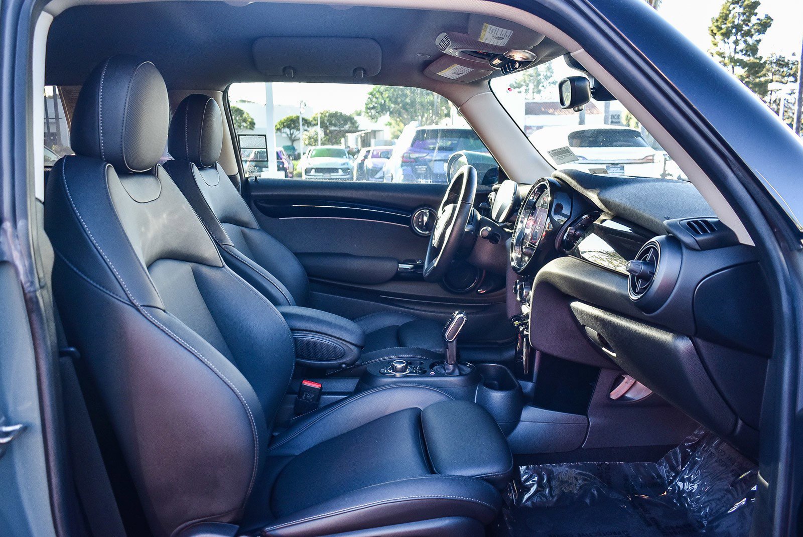 Used 2022 MINI Cooper SE image 14