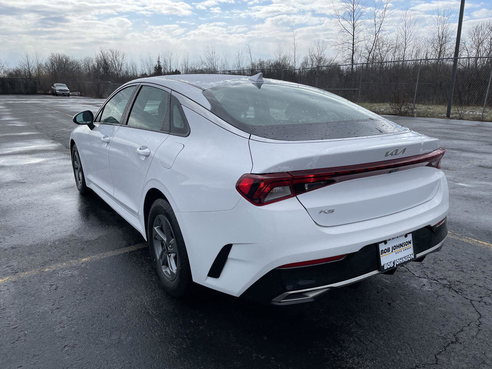 Used 2022 Kia K5 LXS image 5