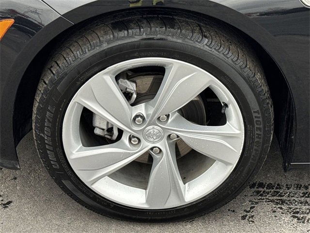 Used 2018 Buick Regal Preferred w/ Sights and Sounds Package image 19