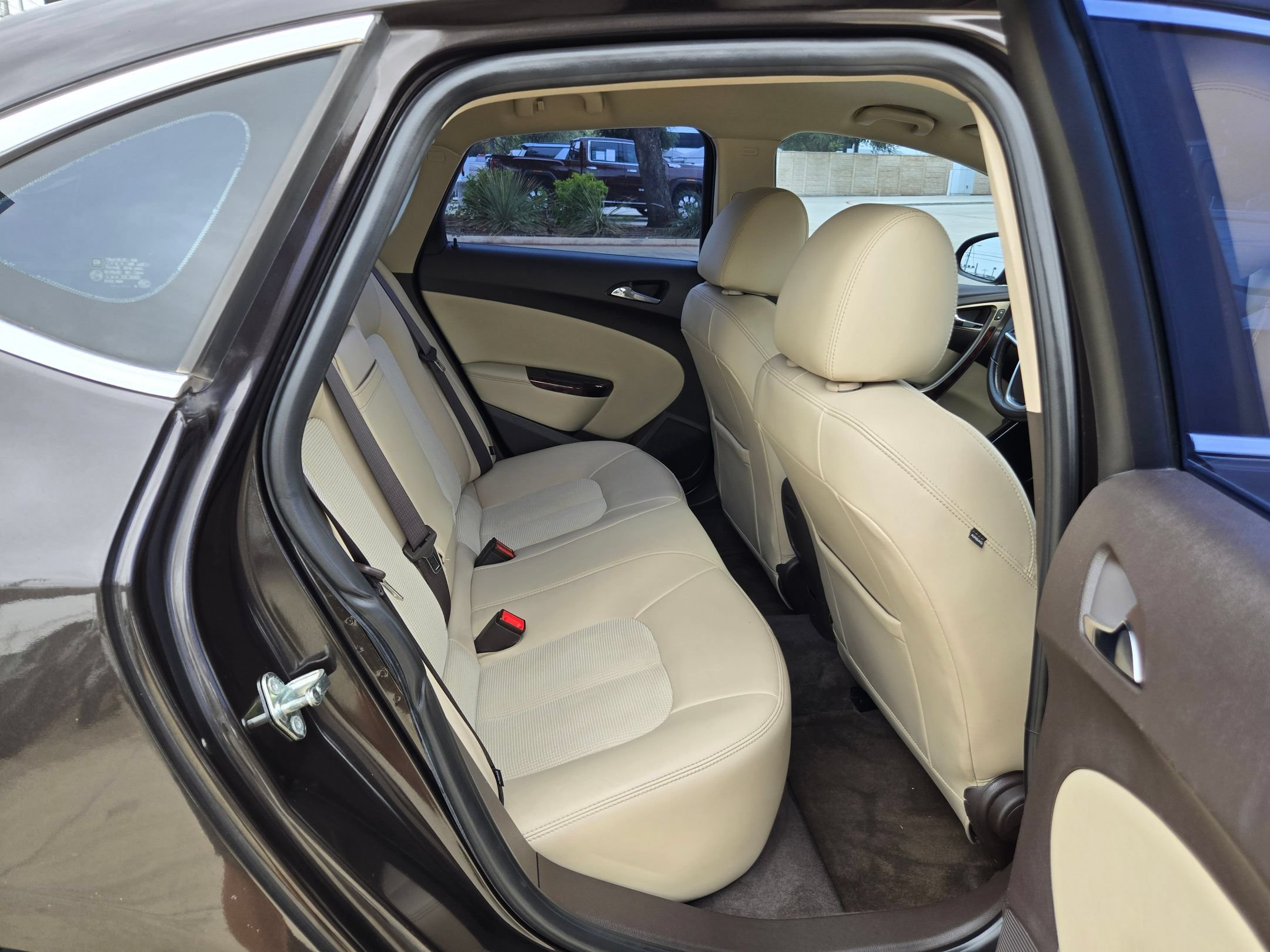 Certified 2016 Buick Verano w/ Comfort Package FWD image 23