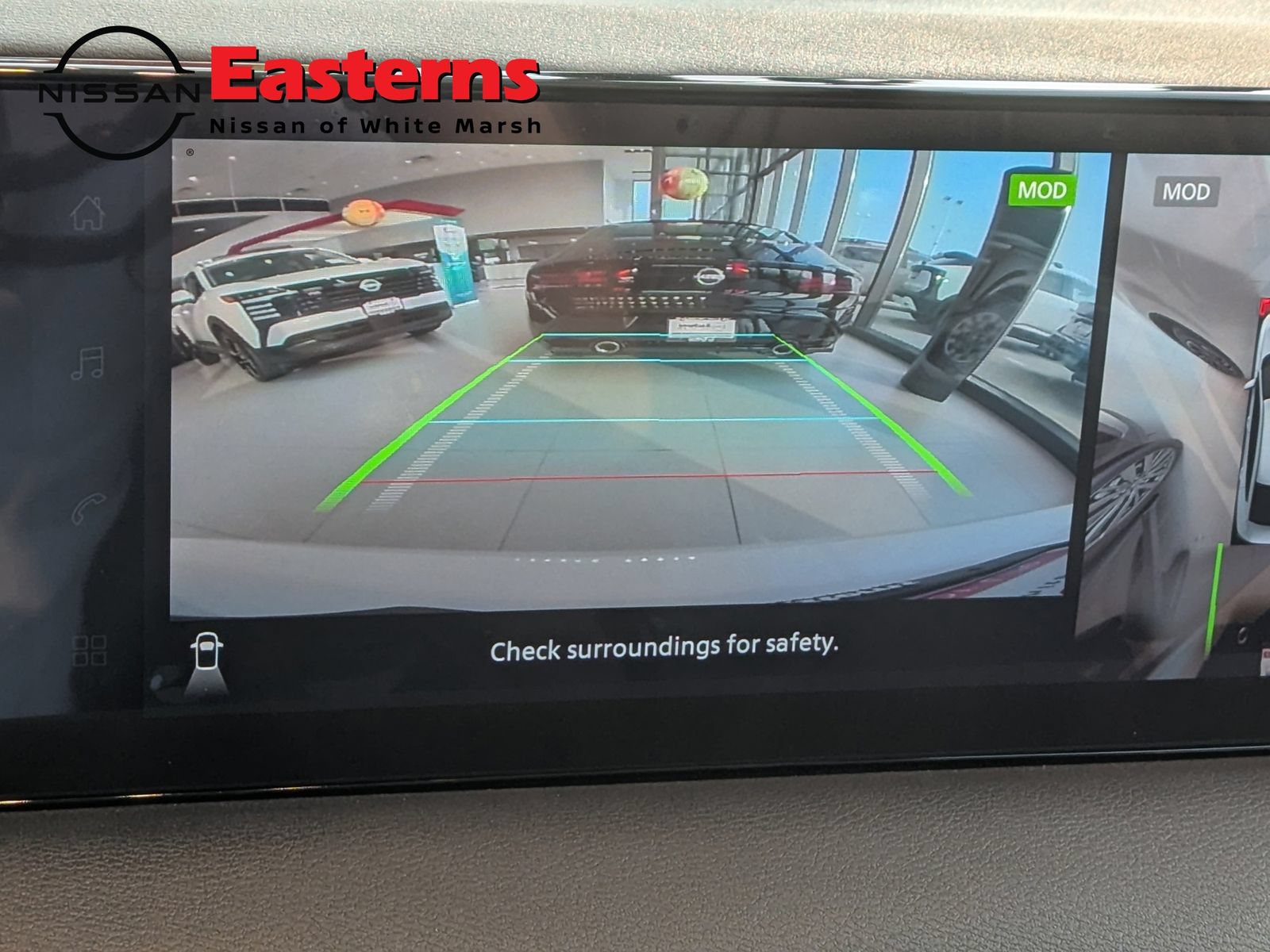 New 2026 Nissan Sentra SR w/ SR Premium Package FWD image 18