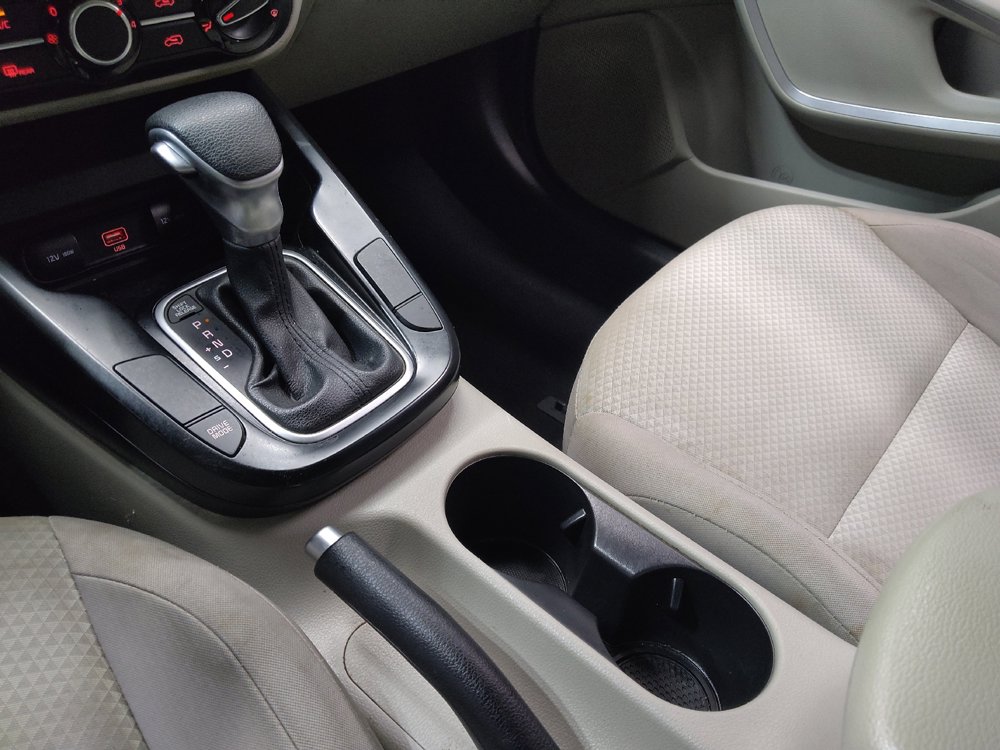 Used 2020 Kia Soul LX FWD image 26