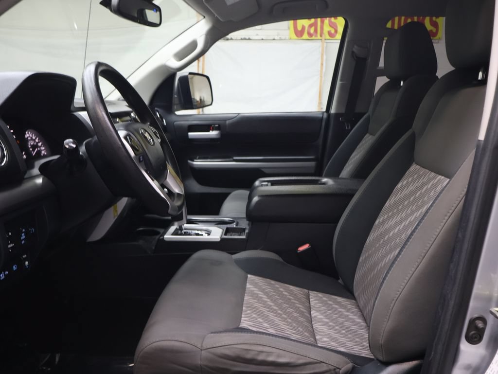 Used 2018 Toyota Tundra SR5 w/ SR5 Upgrade Package AWD/4WD image 17