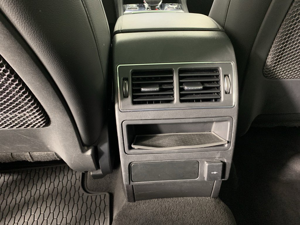 Used 2022 Jaguar F-PACE S image 34