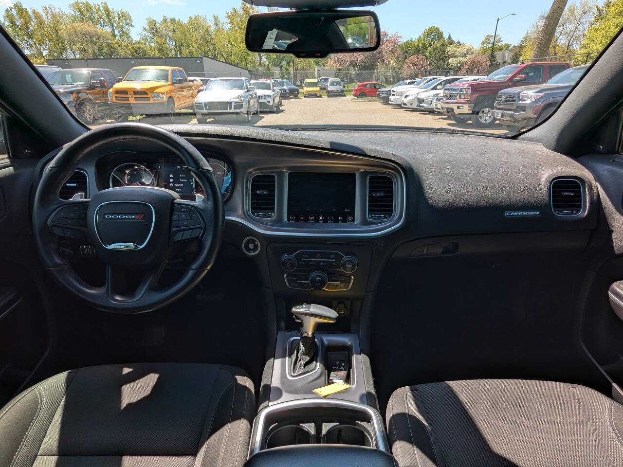 Used 2019 Dodge Charger SXT AWD/4WD image 2