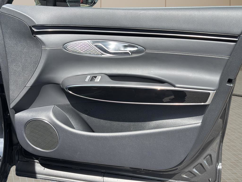 Certified 2026 Genesis GV70 2.5T image 33