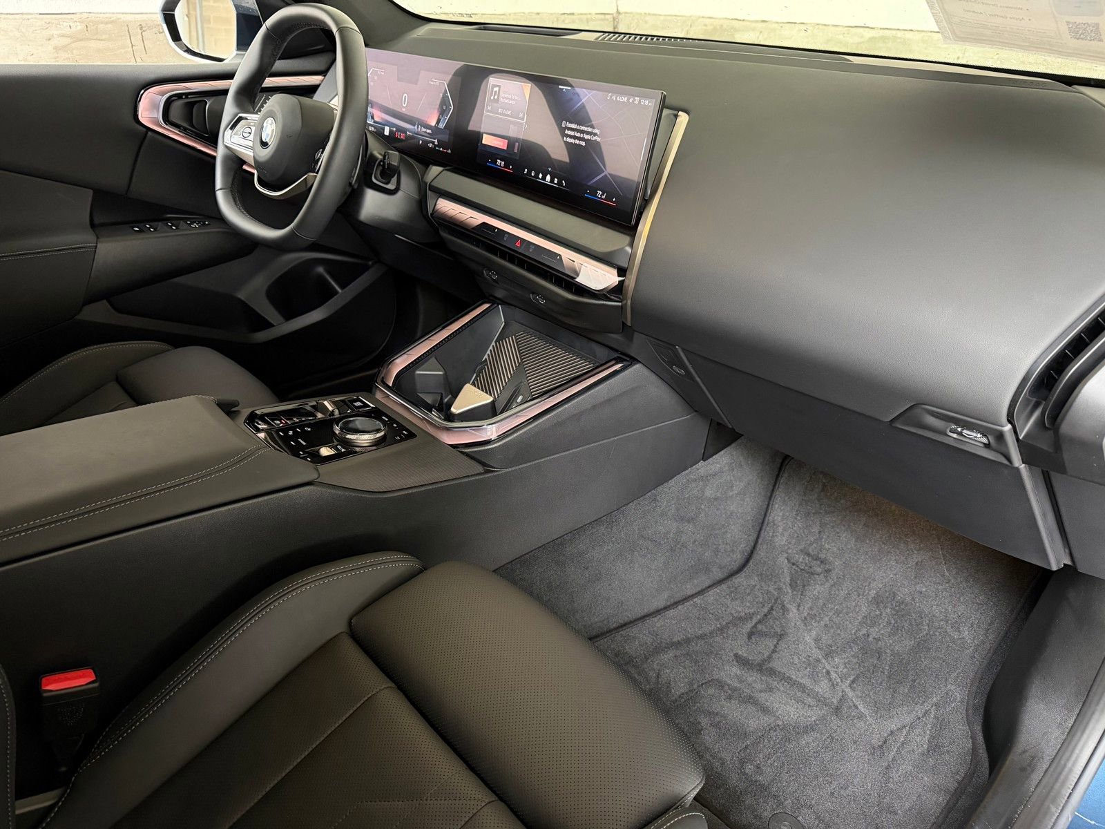 Used 2025 BMW X3 xDrive30i w/ Premium Package image 17