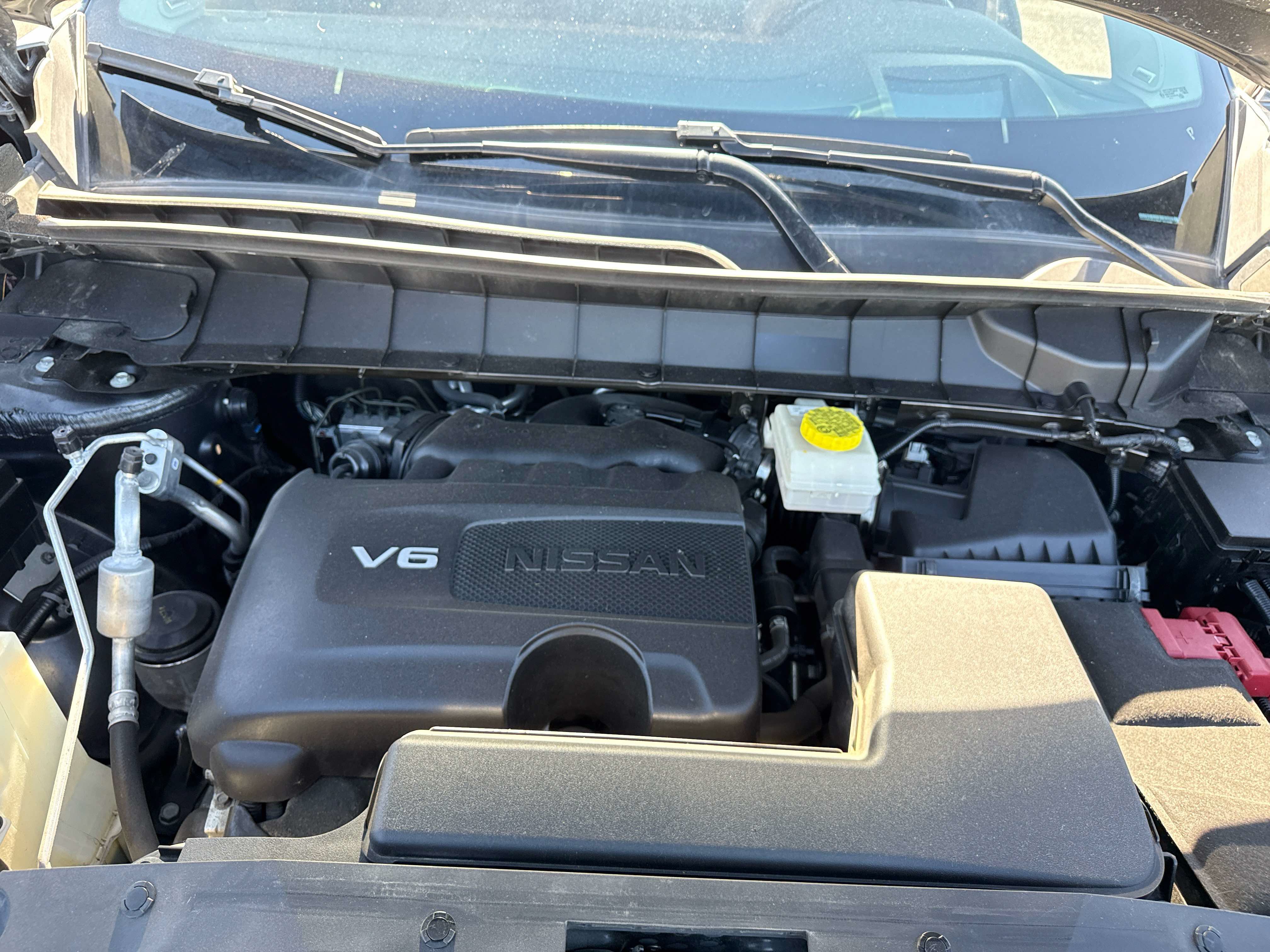 Used 2022 Nissan Pathfinder Platinum w/ Cargo Package AWD/4WD image 9