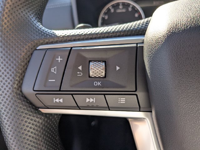 Used 2026 Mitsubishi Outlander ES FWD image 28